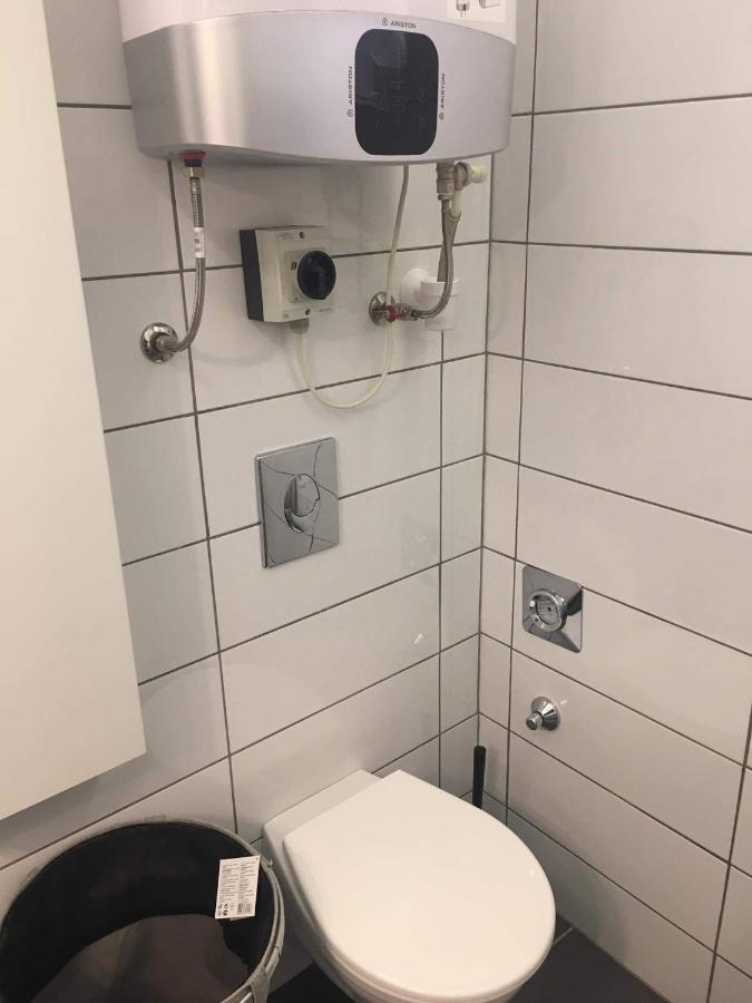 Cuki Apartmanok Dombóvár Εξωτερικό φωτογραφία