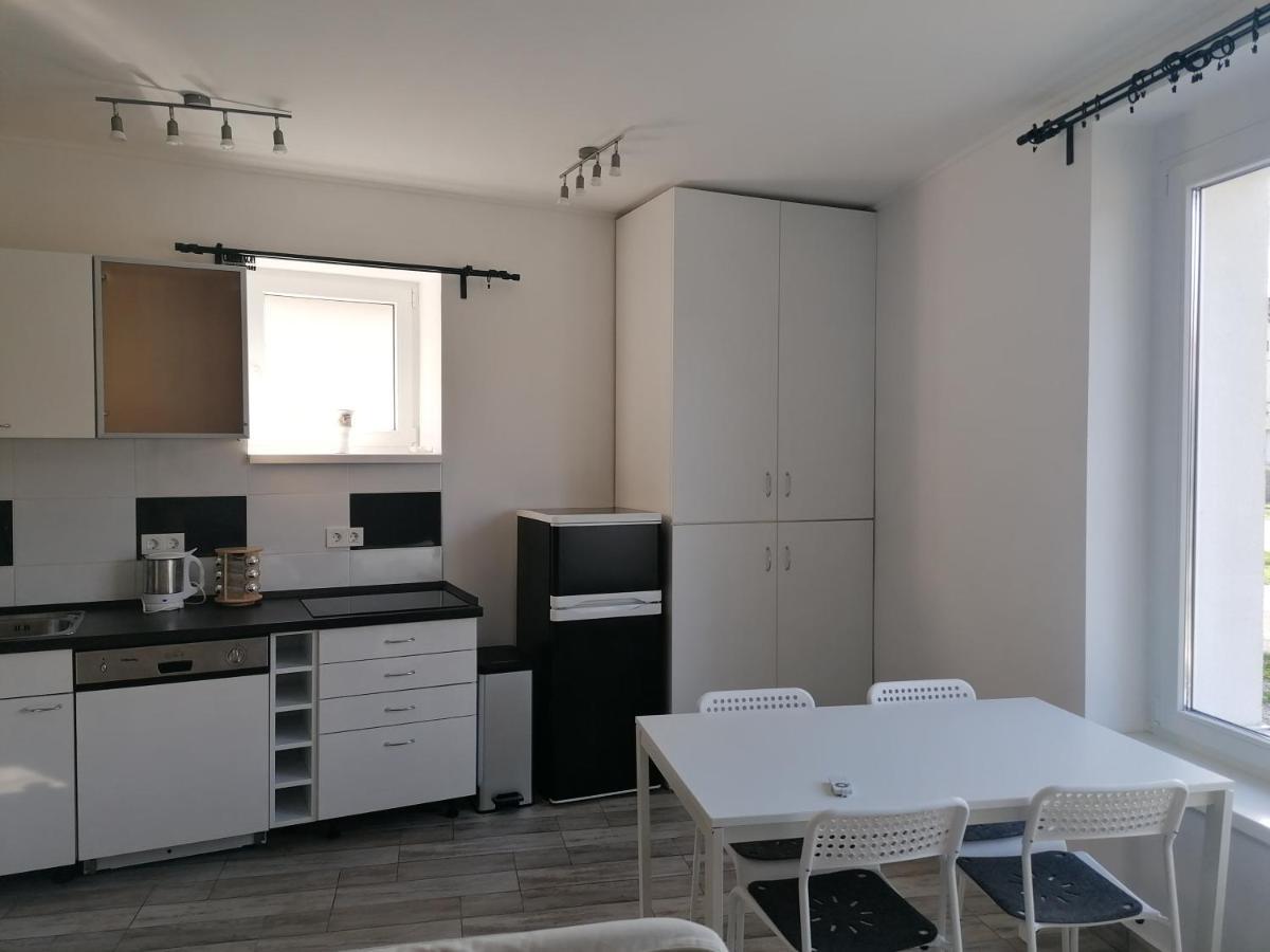 Cuki Apartmanok Dombóvár Εξωτερικό φωτογραφία